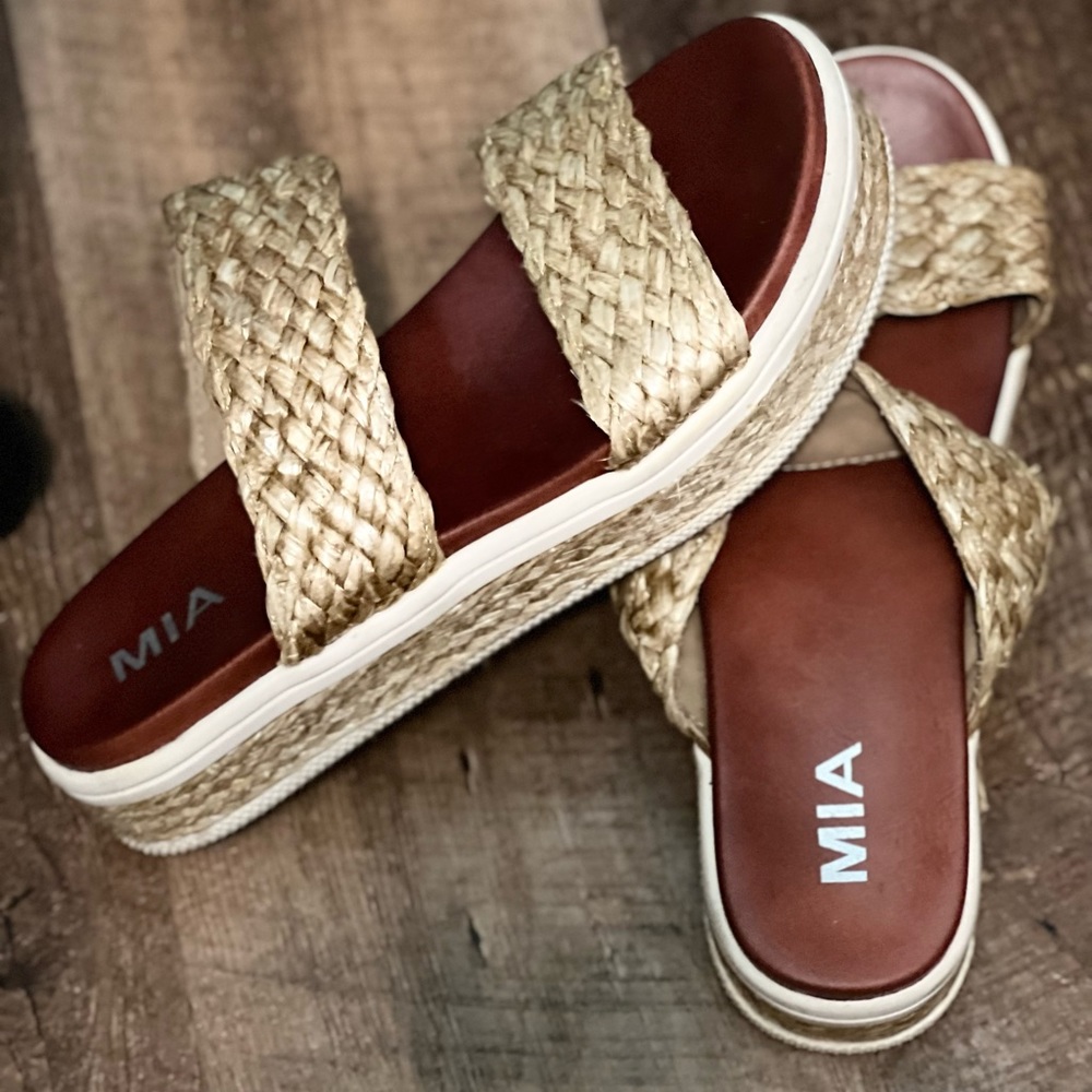 MIA SIZE 7 sandals